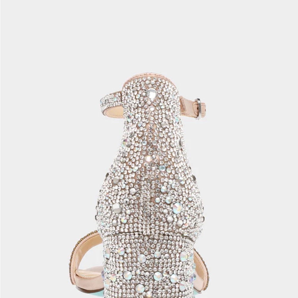 Mari Champagne heels from Betsey Johnson - Picture 4 of 10